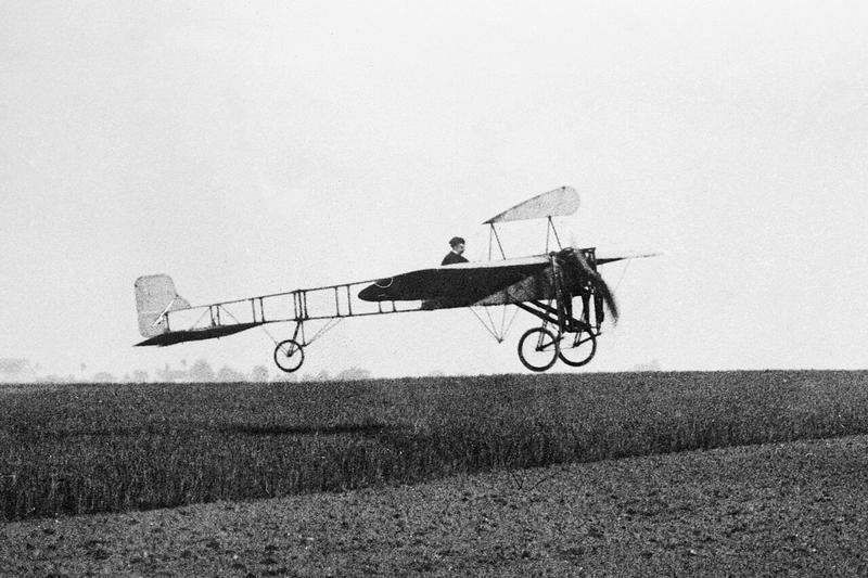 Blériot XI airplane